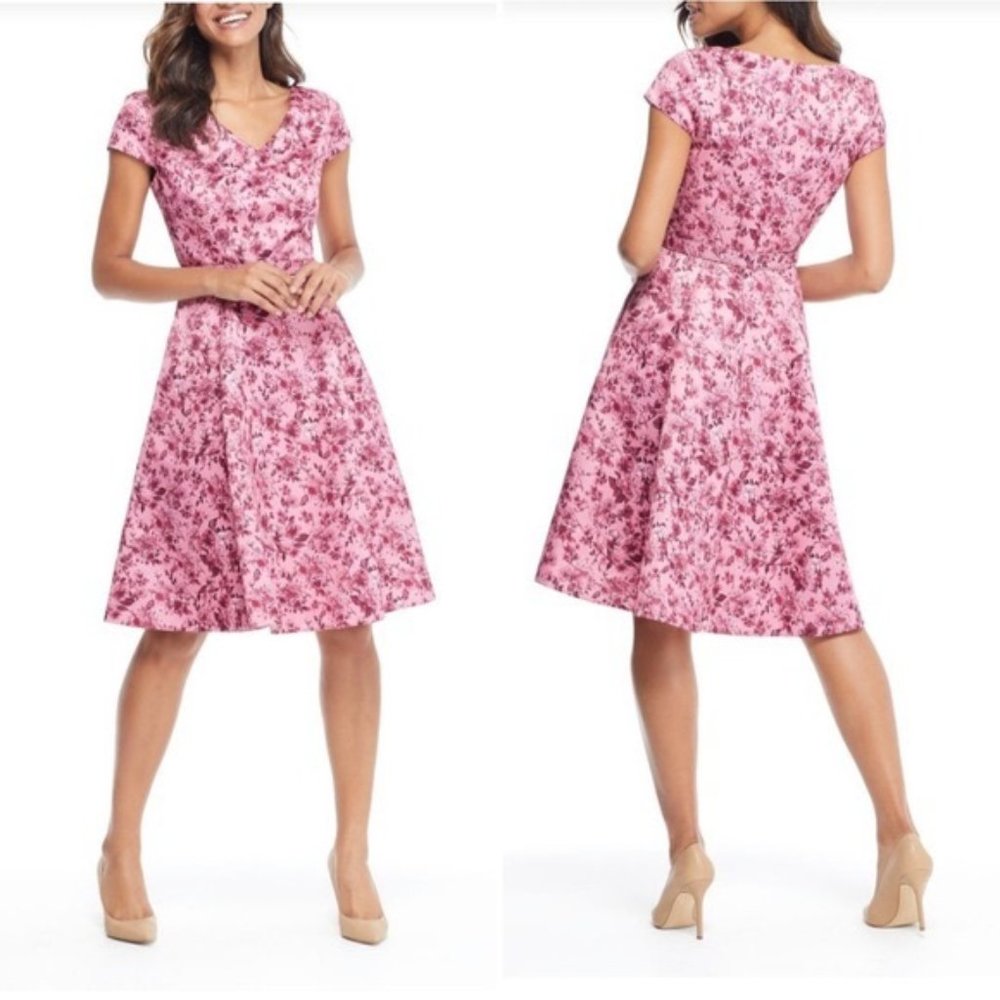 NWT Gal Meets Glam Elle rose vine belted dress